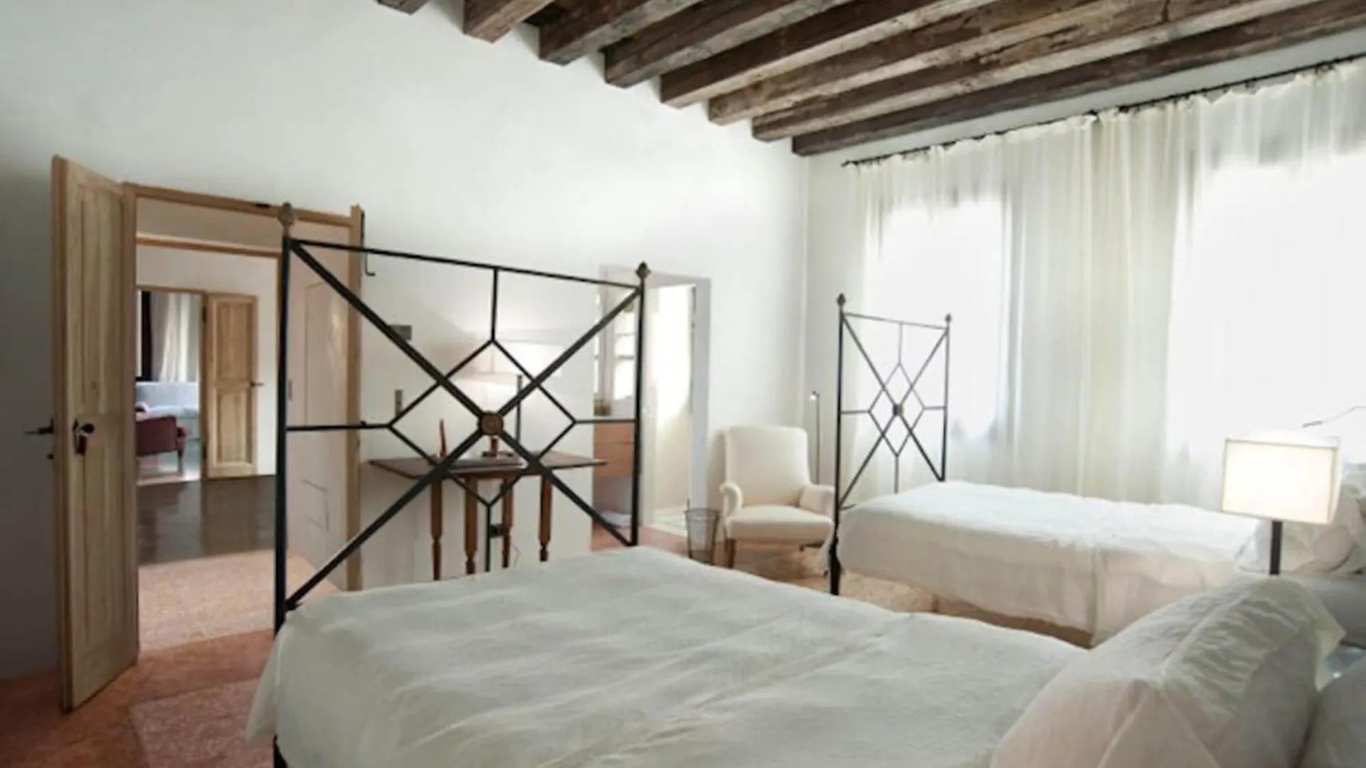 Palazzo Verrienti Venice 0*,  Italy
