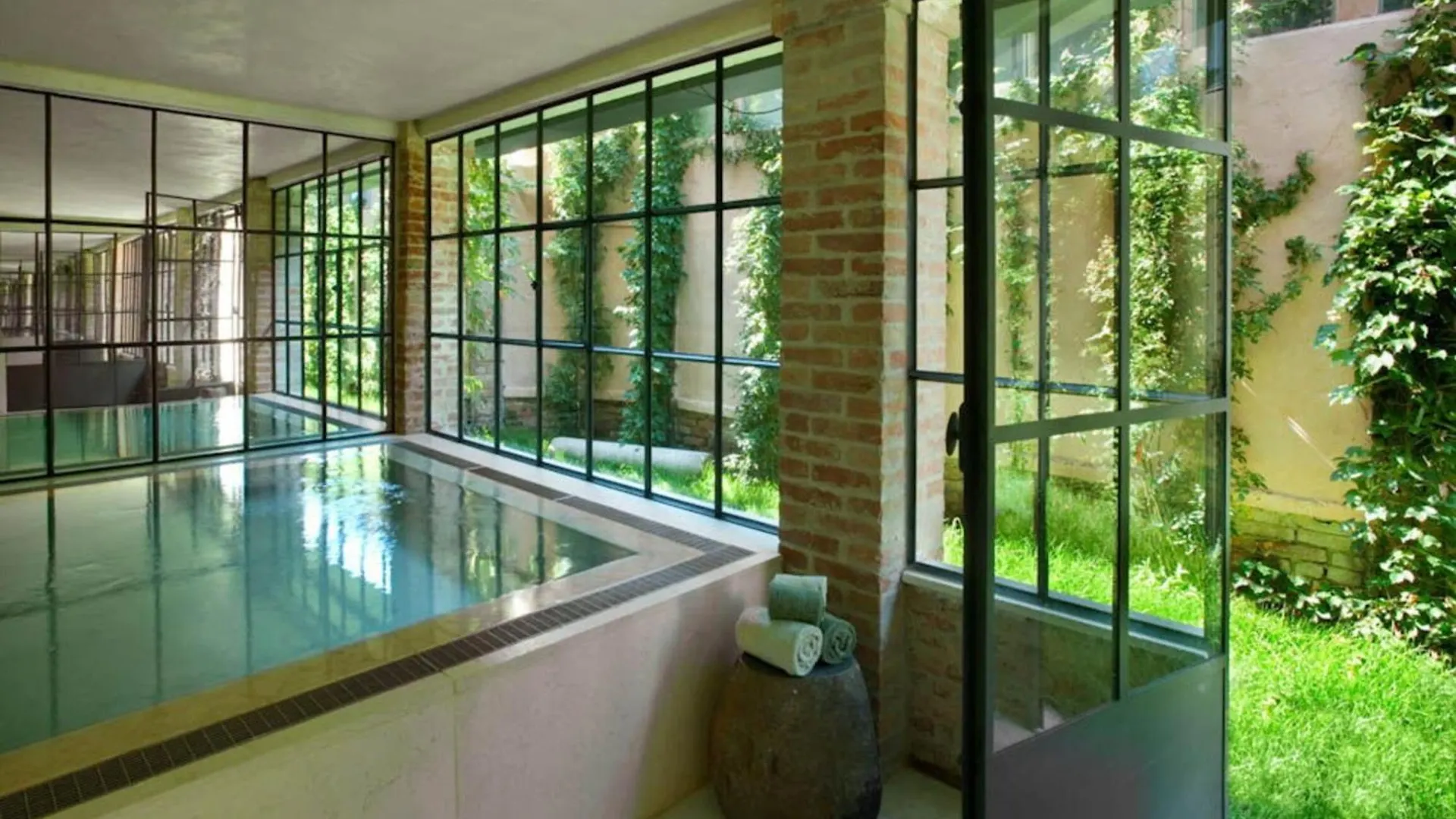 Apartment Palazzo Verrienti Venice Italy